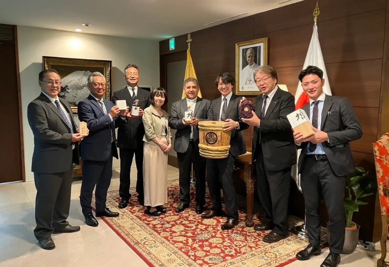 日光東照宮御神木杉で熟成された栃木県初のジャパニーズウイスキー「哲／TETSU」、国際献上とともに2025年10月に一般販売を開始