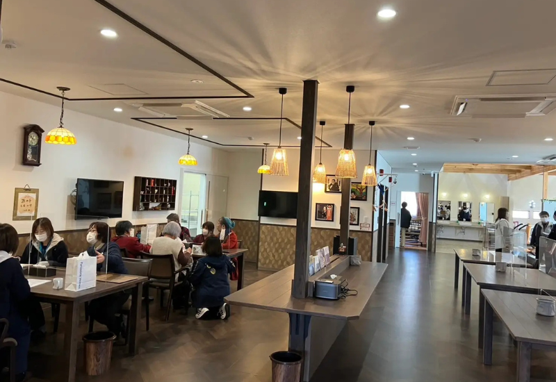 【栃木県下野市】カフェのような空間で過ごすデイサービス「デイホーム孫の手・しもつけ」が2026年1月に開設