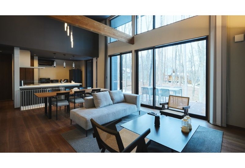 プライベート性の高い滞在を実現！1日1組限定のドッグラン×サウナ付きヴィラ、北軽井沢にオープン