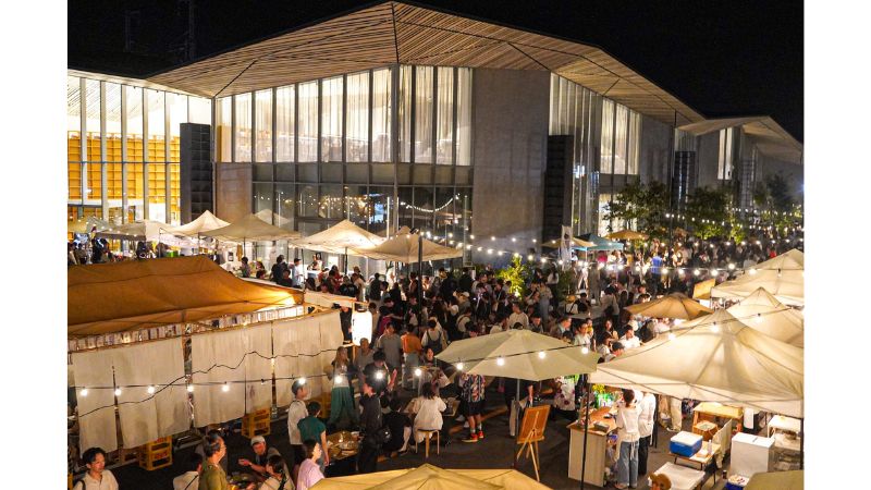 黒磯駅前で「黒磯日用夜市」が開催!約40店のフードと多彩なライブが集結